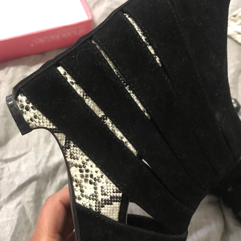 Wedge suede sandals